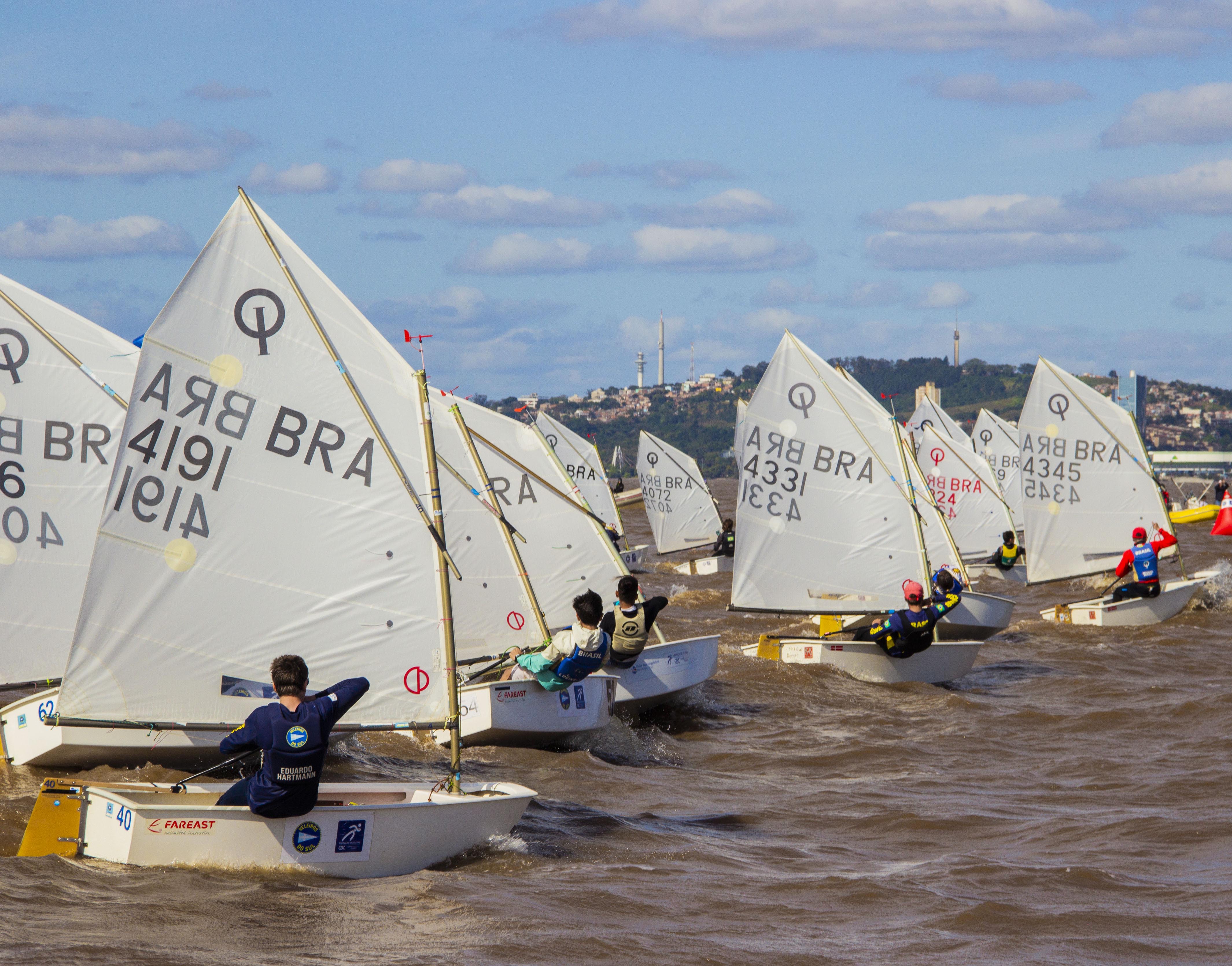 Segundo dia do Estadual de Optimist 2024 termina sem regatas. Decisão fica para este domingo (3)