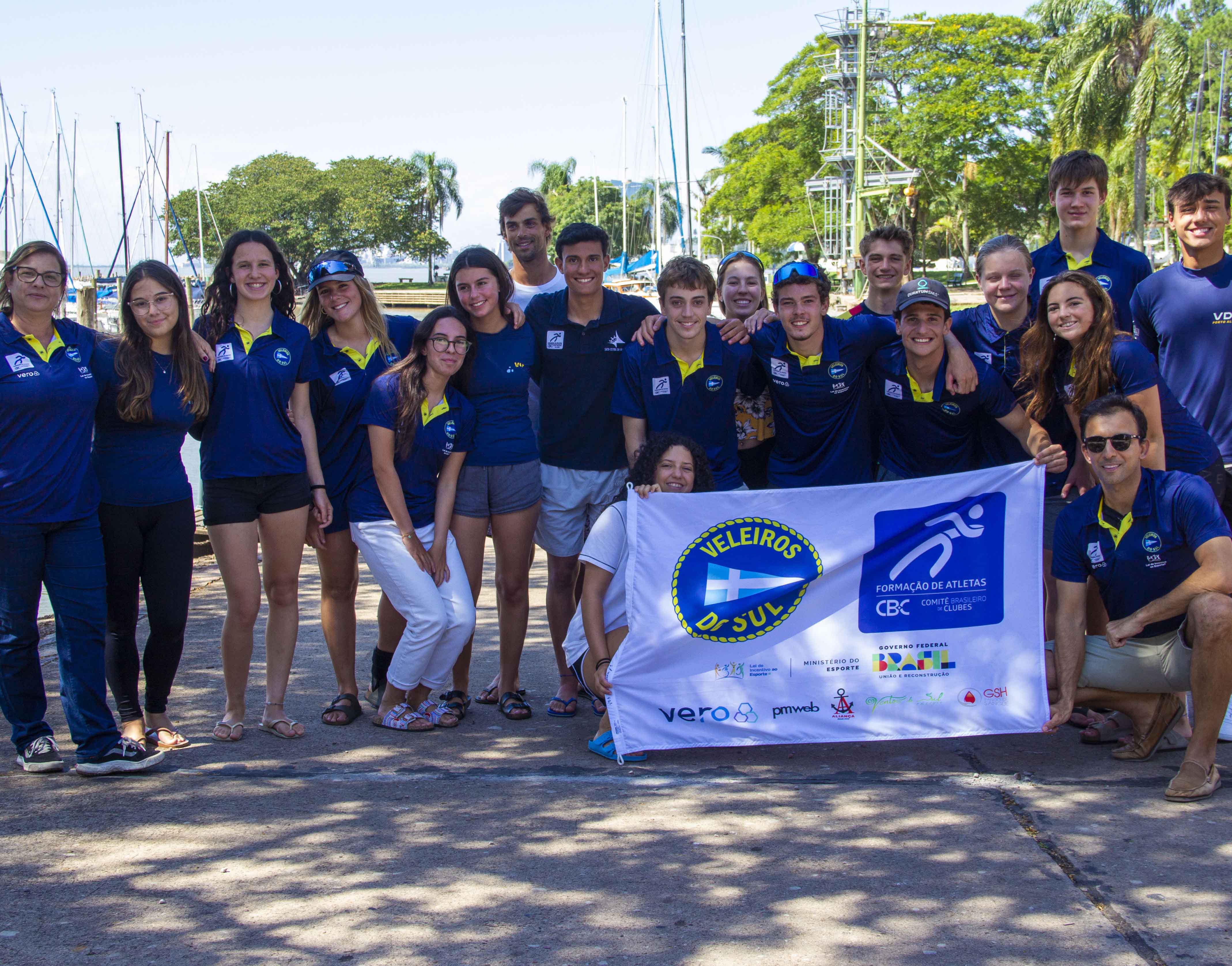 ClinILCA do BIZÚ: treinamento para a juventude da classe ILCA do Veleiros do Sul