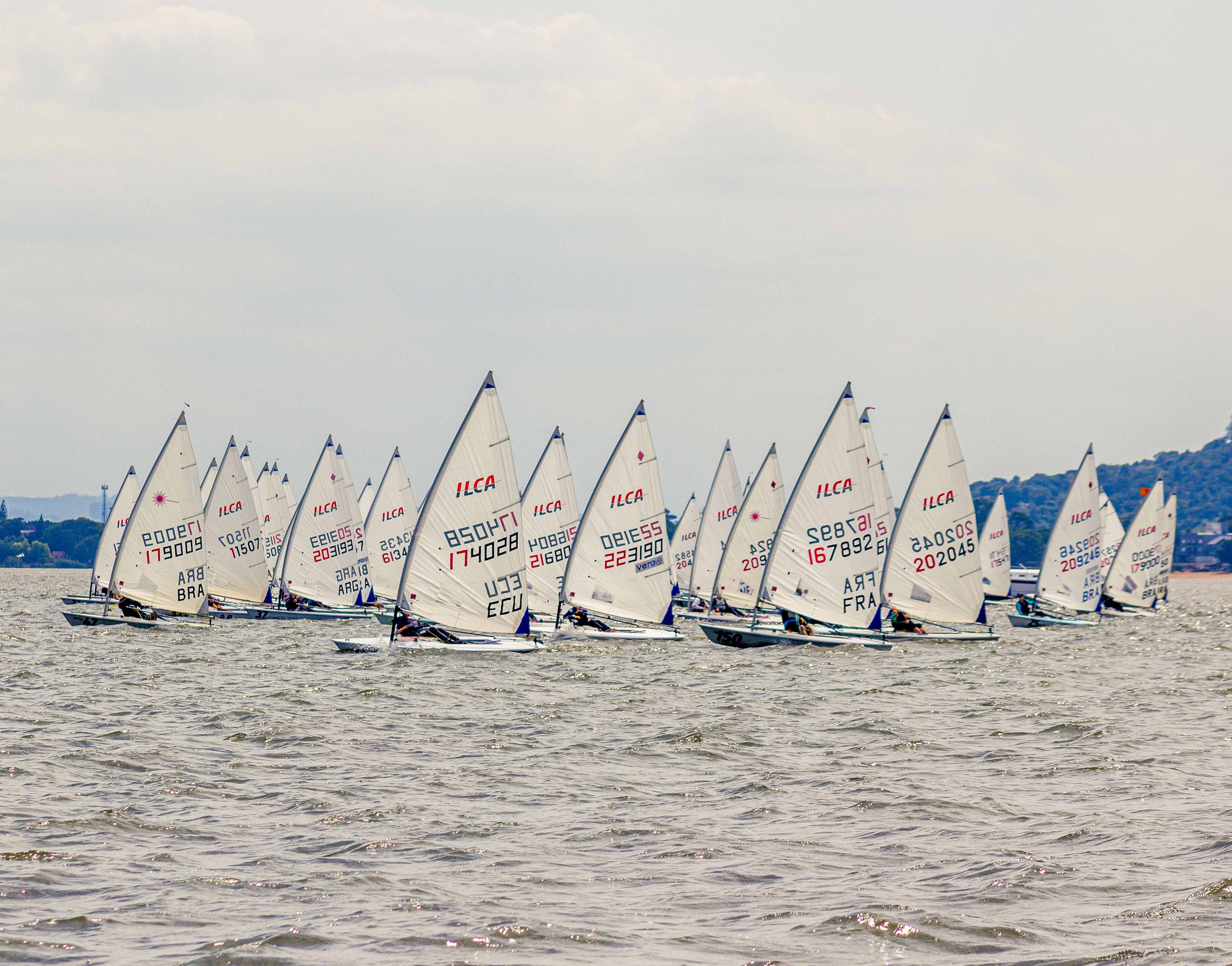 VDS mantém invencibilidade pelo quarto dia consecutivo no 32º Campeonato Brasileiro de ILCA 6! A final será neste sábado