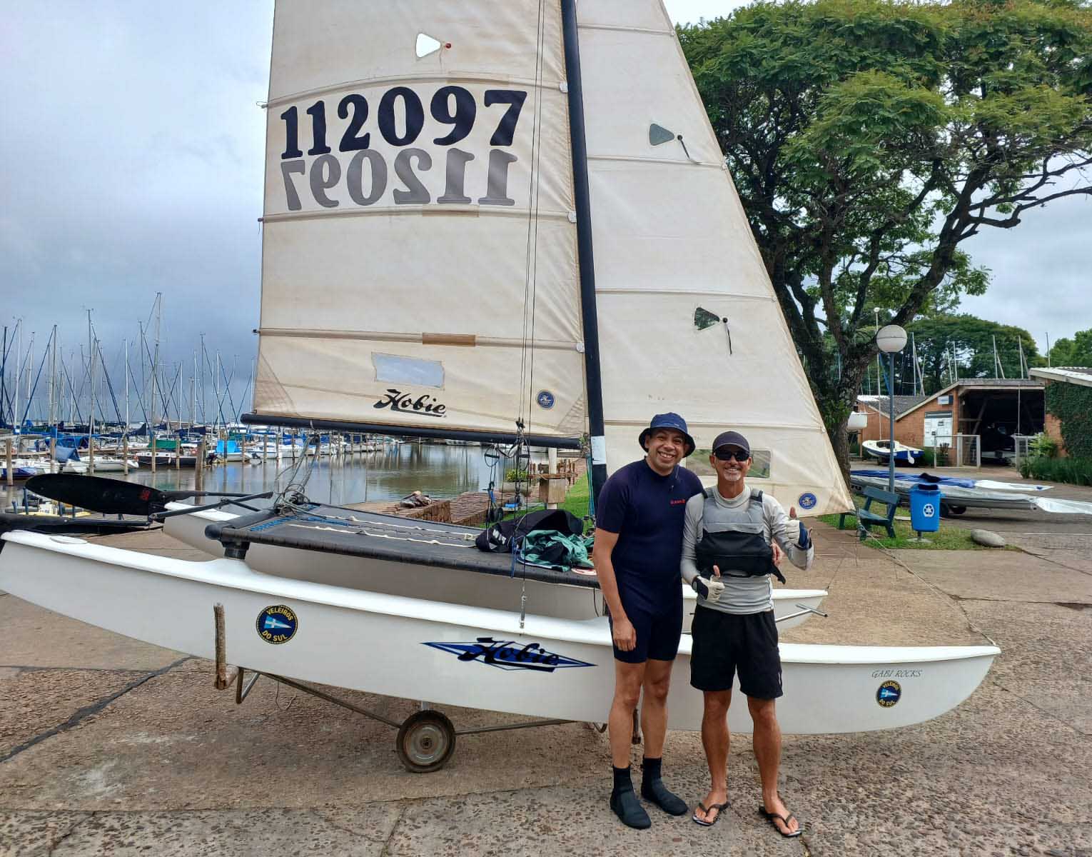 Escola de Vela Minuano conclui o primeiro curso de Hobie Cat 16 de 2025!